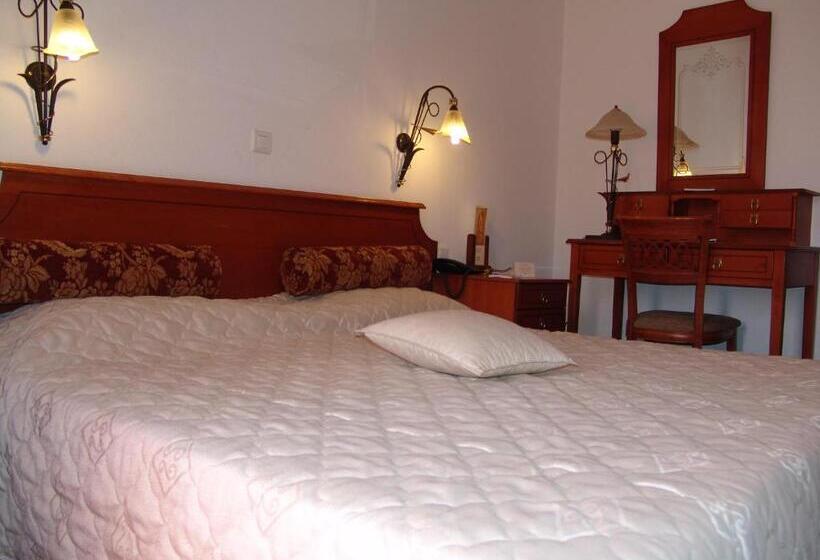 חדר סטנדרט יחיד, Laodamia