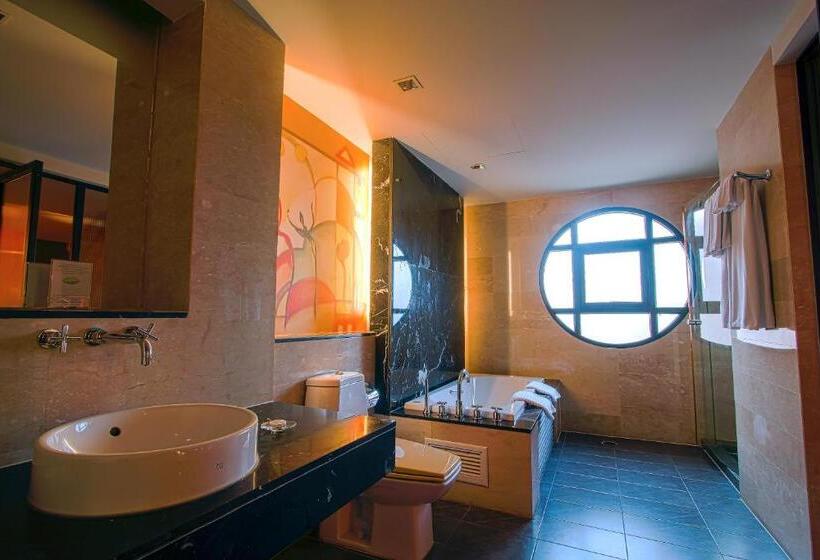 Quarto Deluxe, Long Beach Garden Hotel & Pavilions