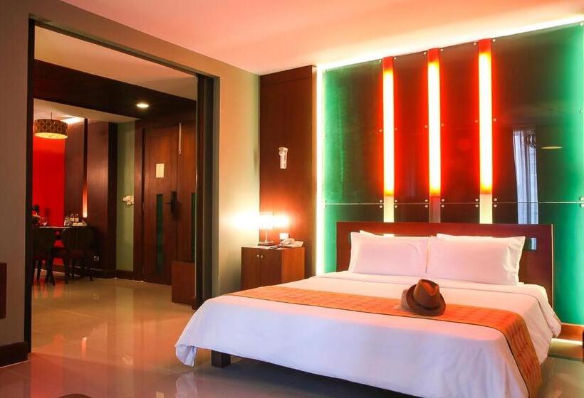 주니어 스위트, Long Beach Garden Hotel & Pavilions