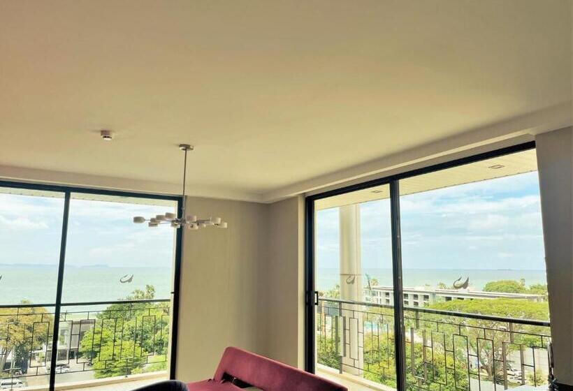 주니어 스위트, Long Beach Garden Hotel & Pavilions