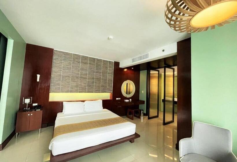 스위트 도시 전망, Long Beach Garden Hotel & Pavilions