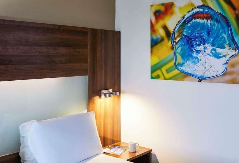 クラシックルーム, Mercure St Helens