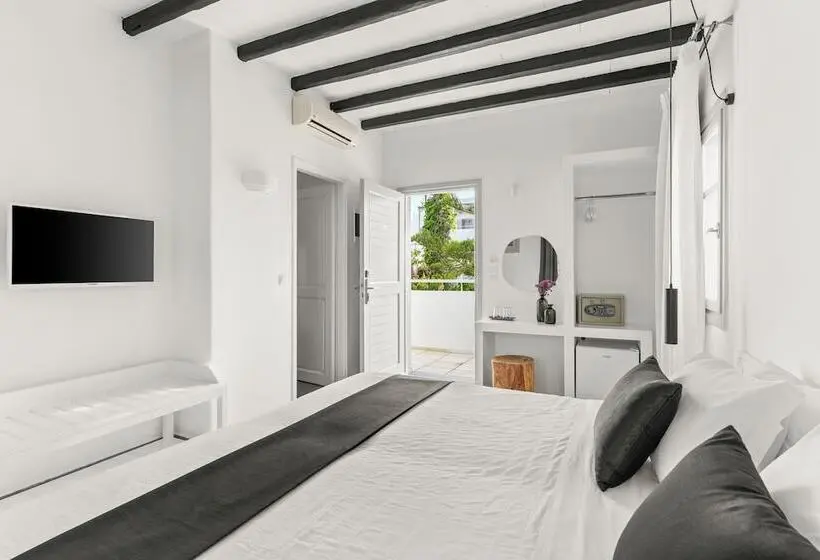 ガーデンビュースーペリアールーム, Mr And Mrs White Paros