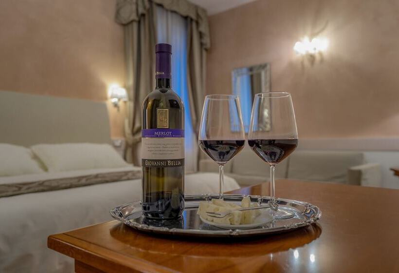 اتاق سوپریور, Palazzo Vitturi