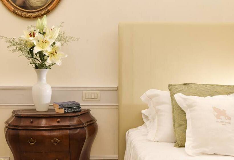 اتاق لوکس با بالکن, Palazzo Vitturi