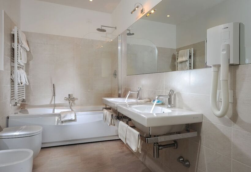 سوییت جونیور, Palazzo Vitturi