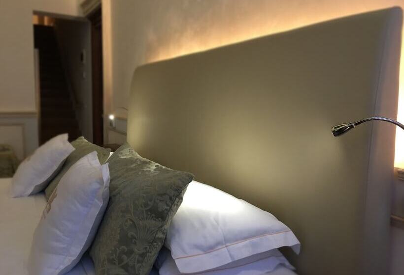 اتاق سوپریور, Palazzo Vitturi