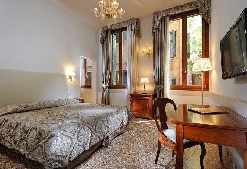 اتاق سوپریور, Palazzo Vitturi