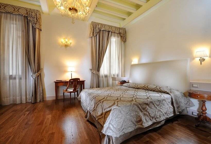 اتاق سوپریور, Palazzo Vitturi