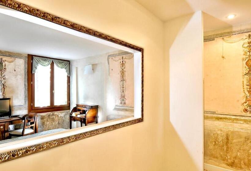 اتاق سوپریور, Palazzo Vitturi