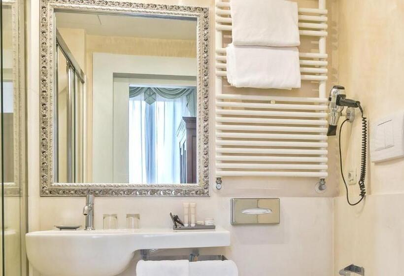 سوییت جونیور, Palazzo Vitturi