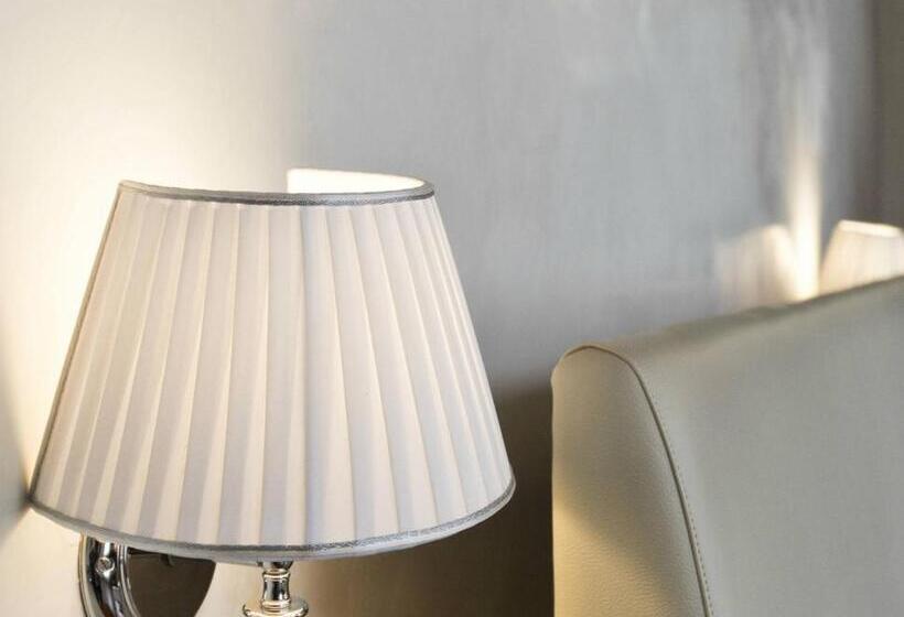 سوییت جونیور, Palazzo Vitturi