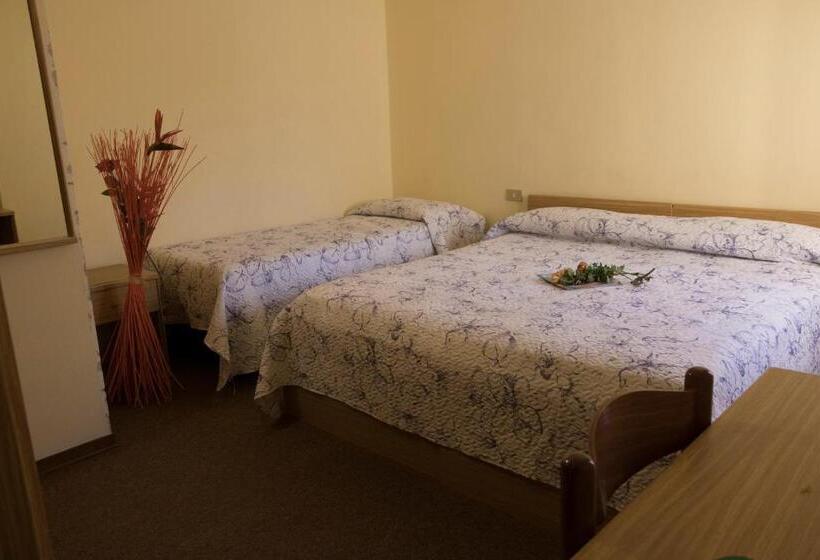 스탠다드 트리플 룸, Primavera