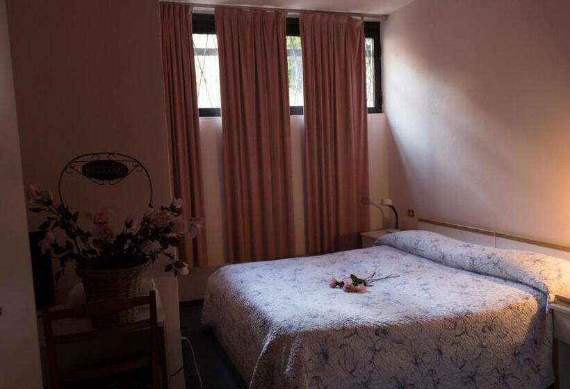 Номер Стандарт Трехместный, Primavera