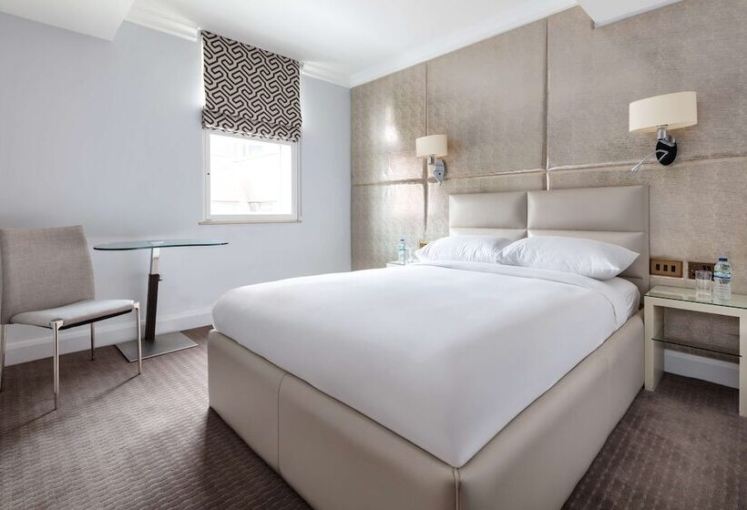 Номер Стандарт, Radisson Blu Hotel, London Mercer Street