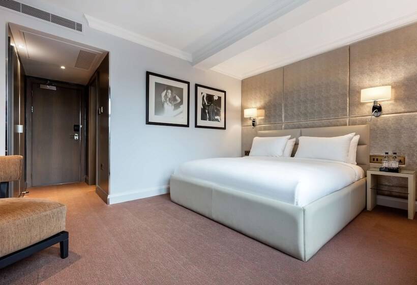 Номер Премиум, Radisson Blu Hotel, London Mercer Street