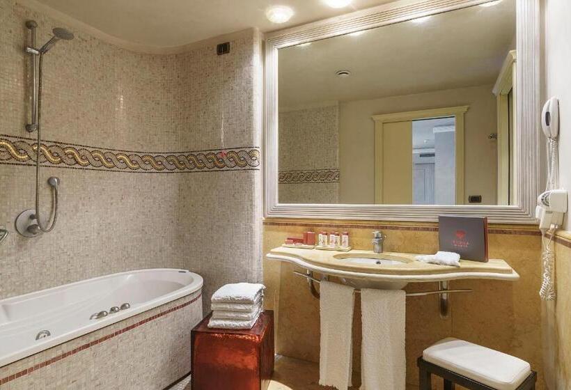 Suite with Terrace, Romano Palace Luxury