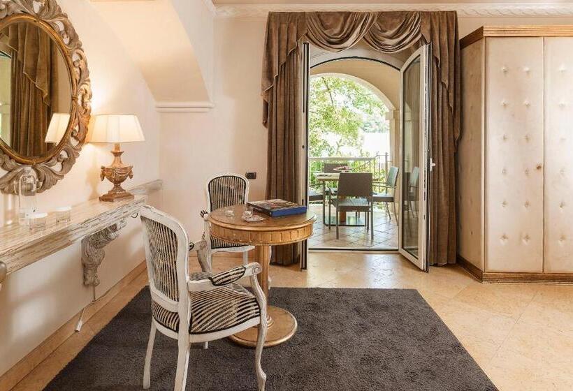 Suite with Terrace, Romano Palace Luxury