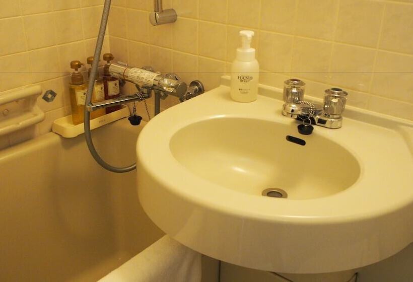 غرفة قياسية, Shibuya Tobu