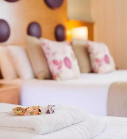 ファミリールーム, Abbey Hotel Golf & Spa