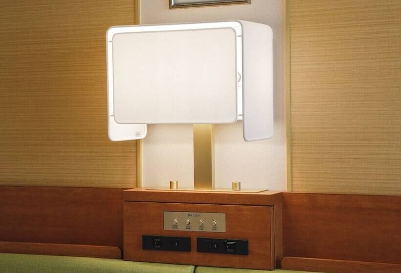 חדר סטנדרט, The Lutheran