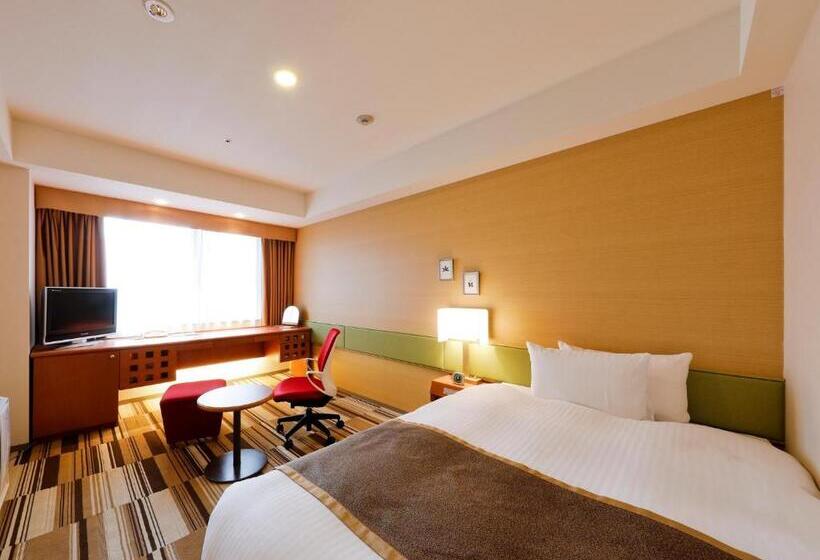 חדר דלוקס יחיד, The Lutheran