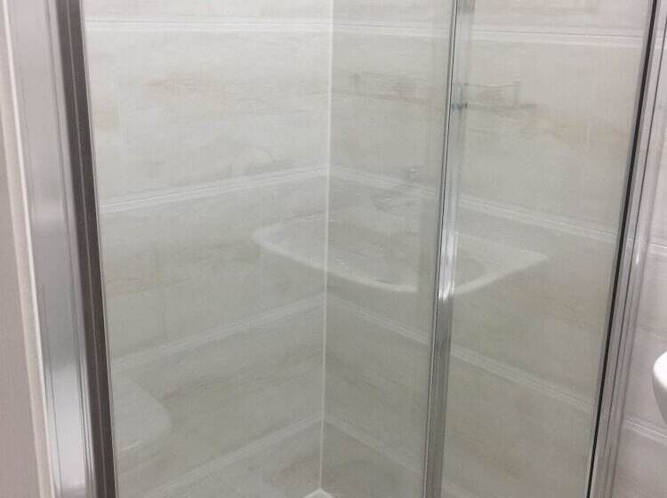 غرفة قياسية رباعية, White House