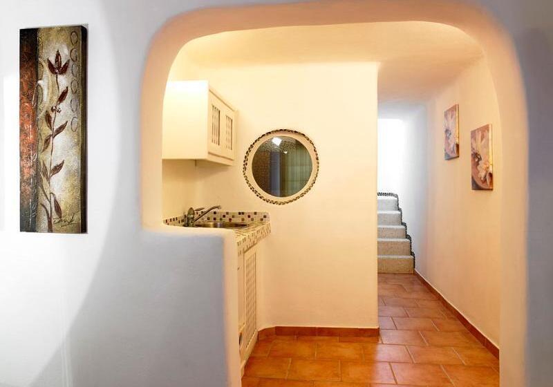 海景套房, Xenones Filotera