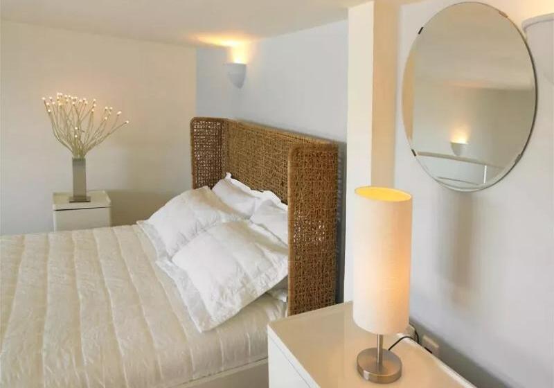 海景套房, Xenones Filotera