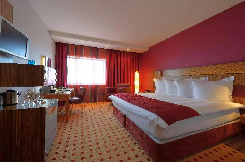 Superior-huone Jokinäkymä, Radisson Blu Hotel, Liverpool