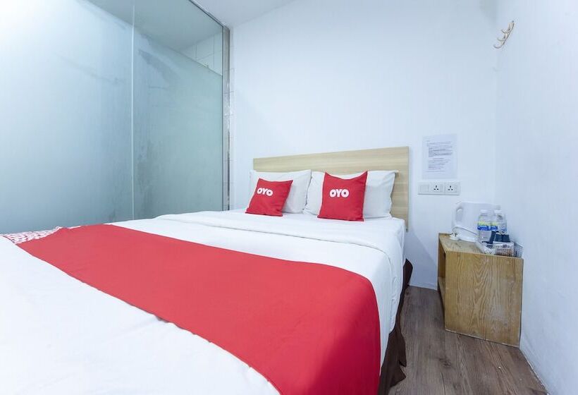 غرفة قياسية, North City