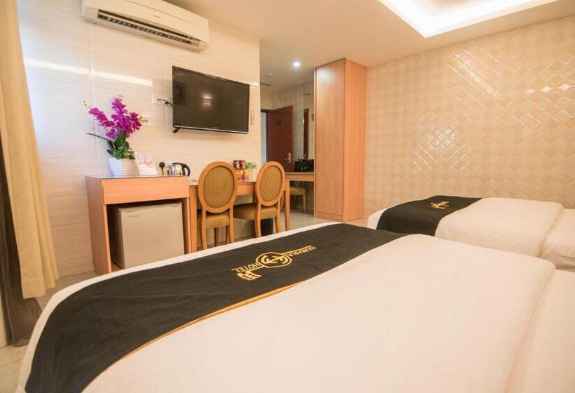 패밀리 룸, Suwara