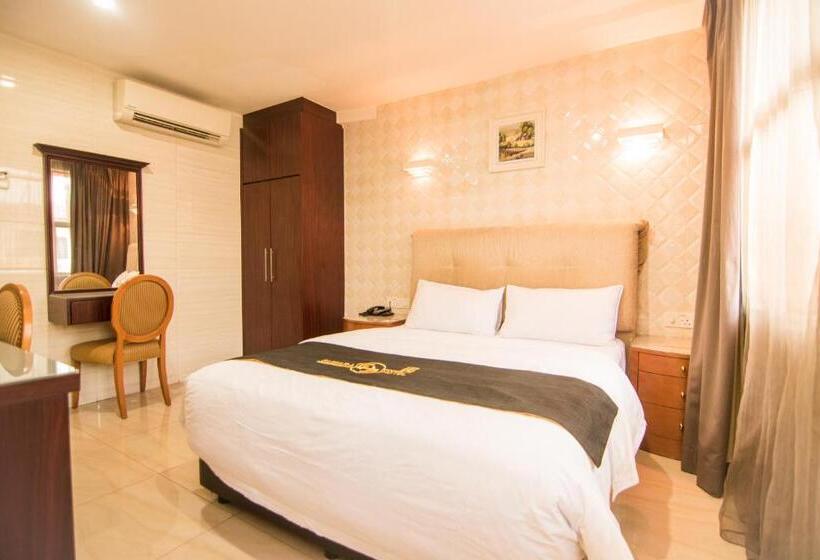 수피리어 룸, Suwara