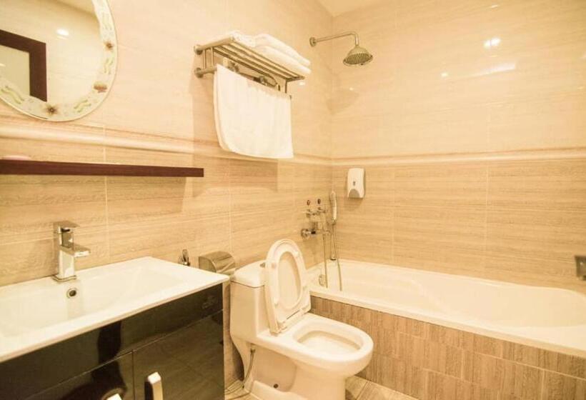 디럭스 룸, Suwara