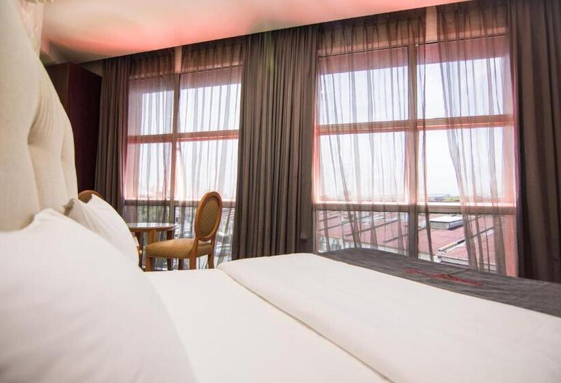 스탠다드 룸, Suwara