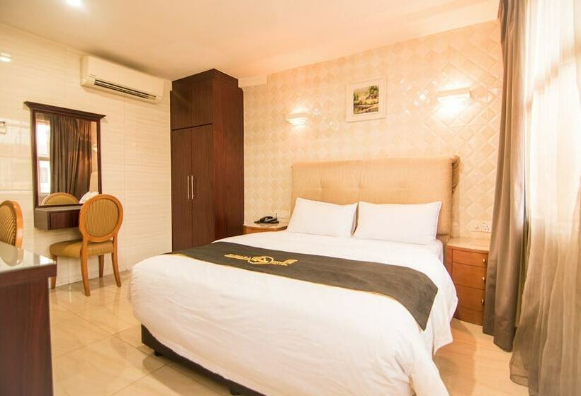 수피리어 룸, Suwara