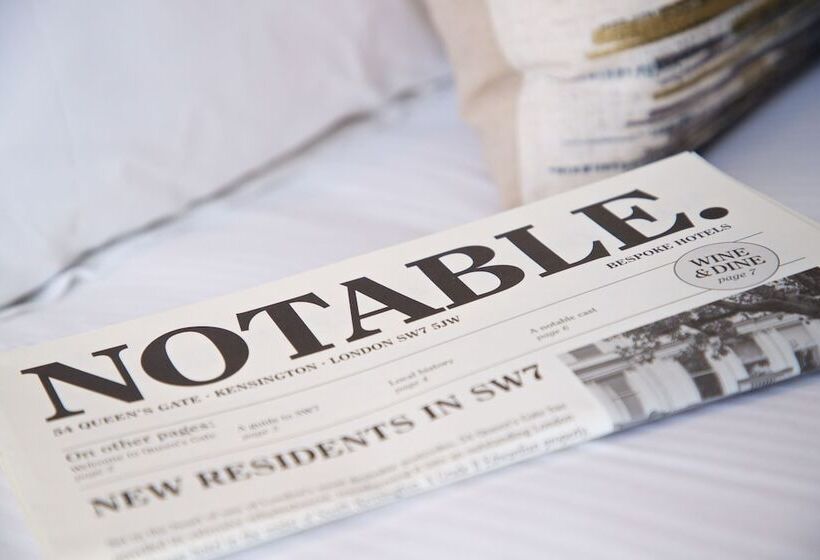 标准单人间, 54 Queen S Gate