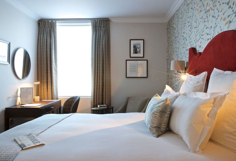 标准间, 54 Queen S Gate