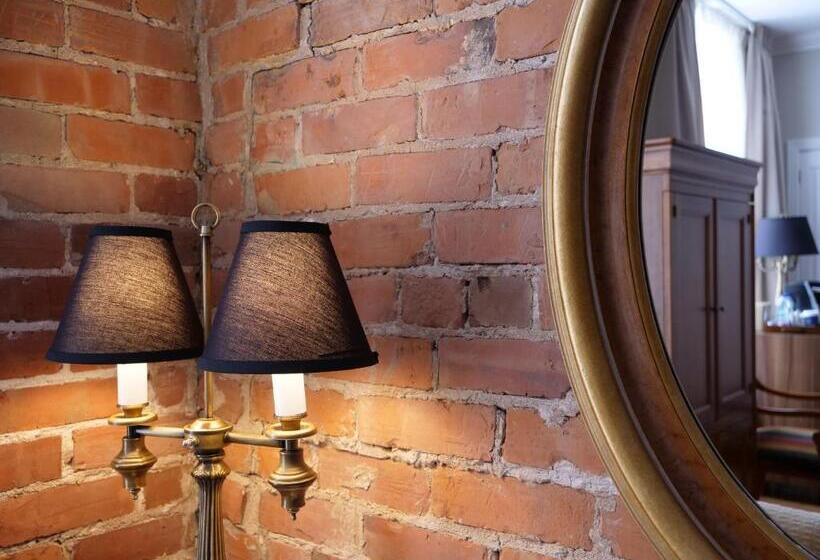 带大床的高级房间, Bonaparte