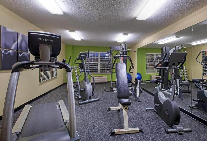 غرفة قياسية لذوى الاحتياجات الخاصة, Country Inn & Suites By Radisson, Mason City, Ia