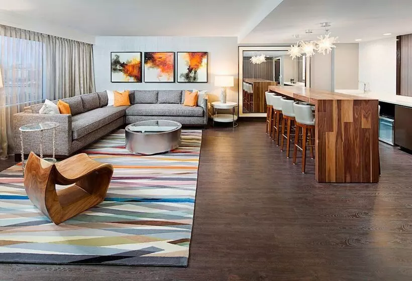スイート, Dallas Marriott Suites Medical/market Center