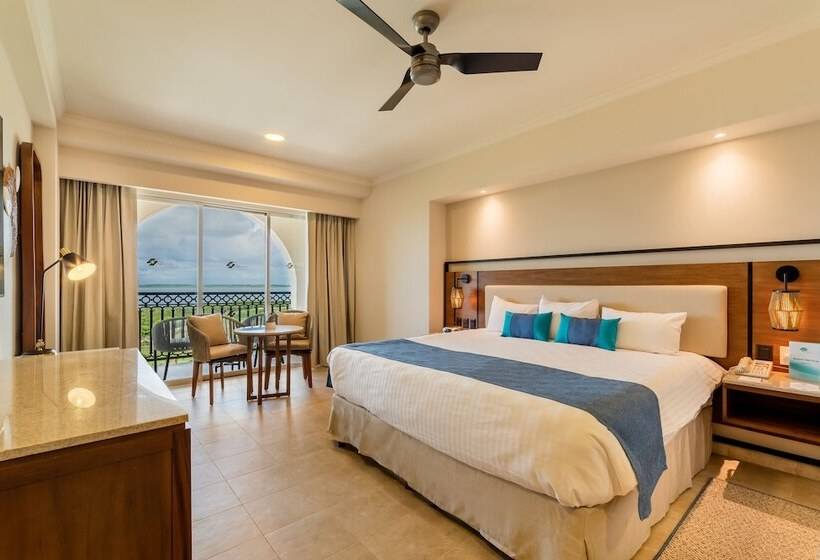 Cameră Deluxe cu Vedere la Lac, Gr Solaris Cancun All Inclusive