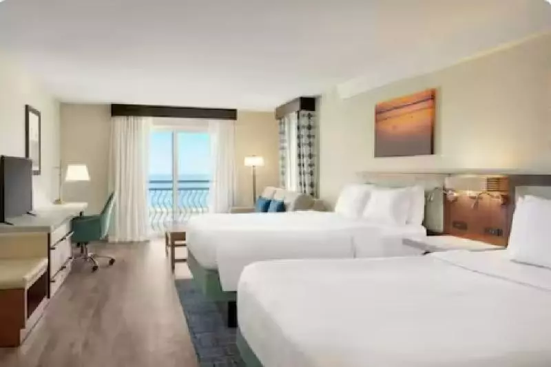 اتاق استاندارد با چشم‌انداز دریا, Hilton Garden Inn Carlsbad Beach