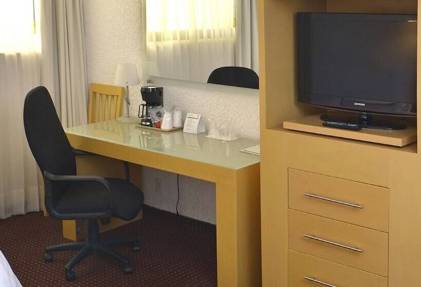 חדר סטנדרט שתי מיטות זוגיות, Holiday Inn Morelia, An Ihg
