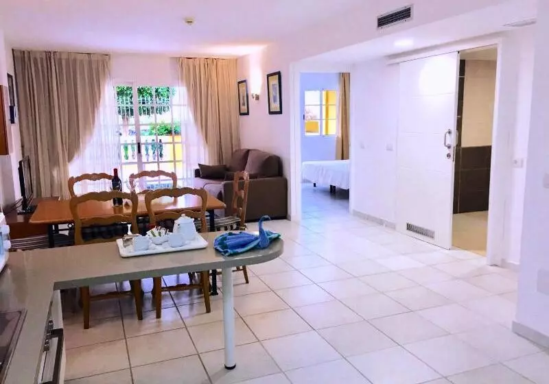 اتاق استاندارد, Marriott Puebla Hotel Meson Del Angel