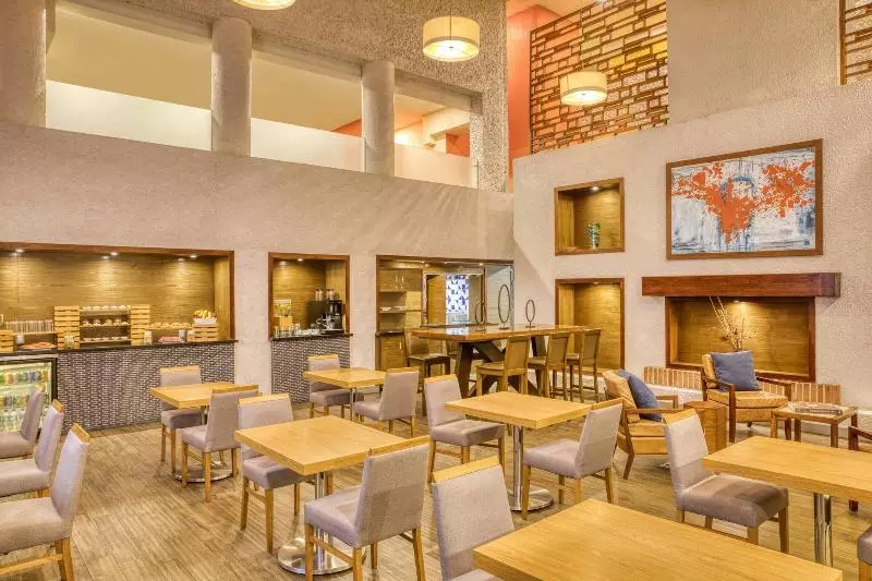 اتاق اجرایی, Marriott Puebla Hotel Meson Del Angel