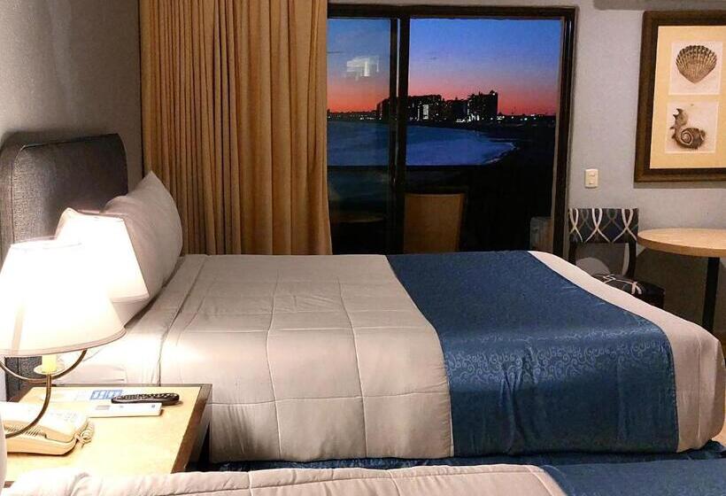 سوییت سوپریور با چشم‌انداز دریا, Peñasco Del Sol