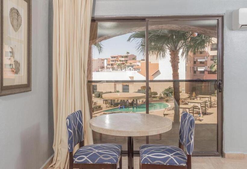 اتاق لوکس با چشم‌انداز استخر, Peñasco Del Sol