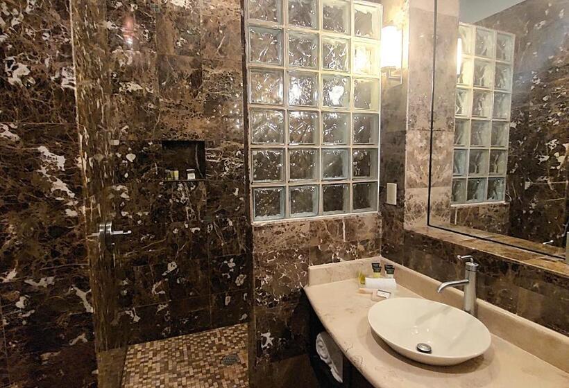 سوئیت با وان آب گرم, Peñasco Del Sol