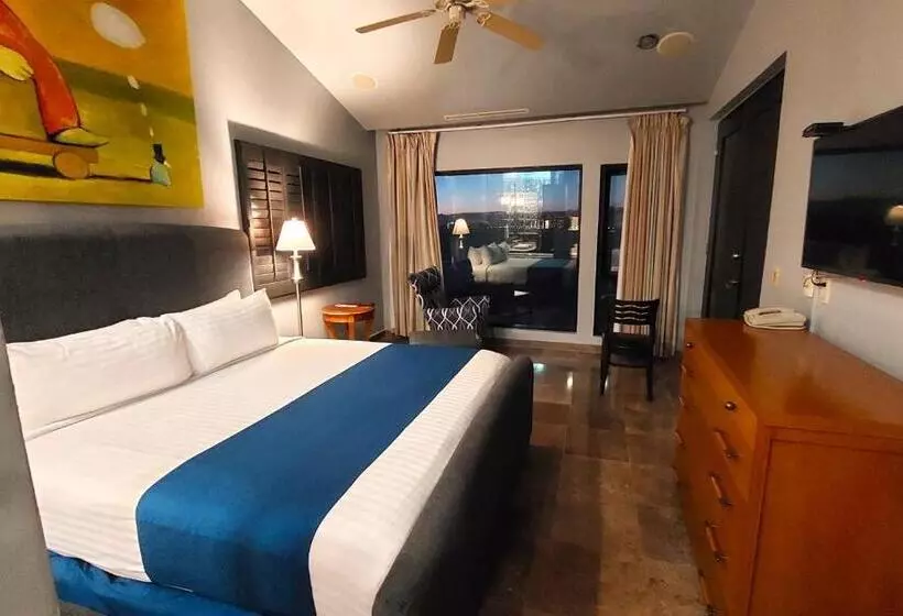 Suite with Hot Tub, Peñasco Del Sol